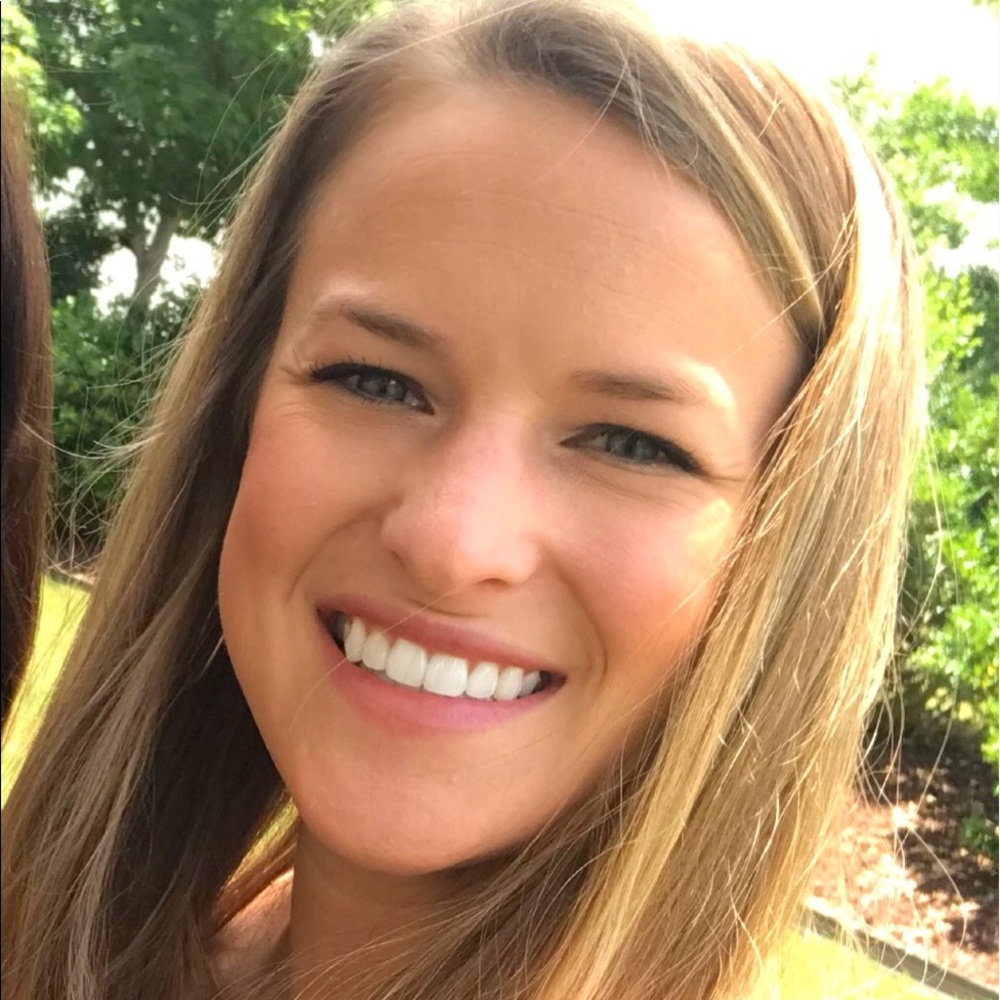 Meet your Posher, Natalie